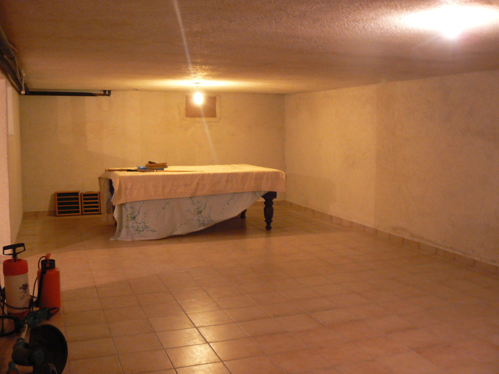 Maison a louer cagnes-sur-mer - 8 pièce(s) - 211 m2 - Surfyn