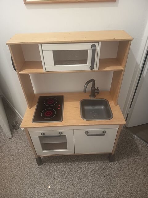 Cuisini�re+dinette  12 Toulouse (31)