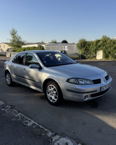 Renault laguna ii Laguna 1.9 dCi 110 FAP Authentique
