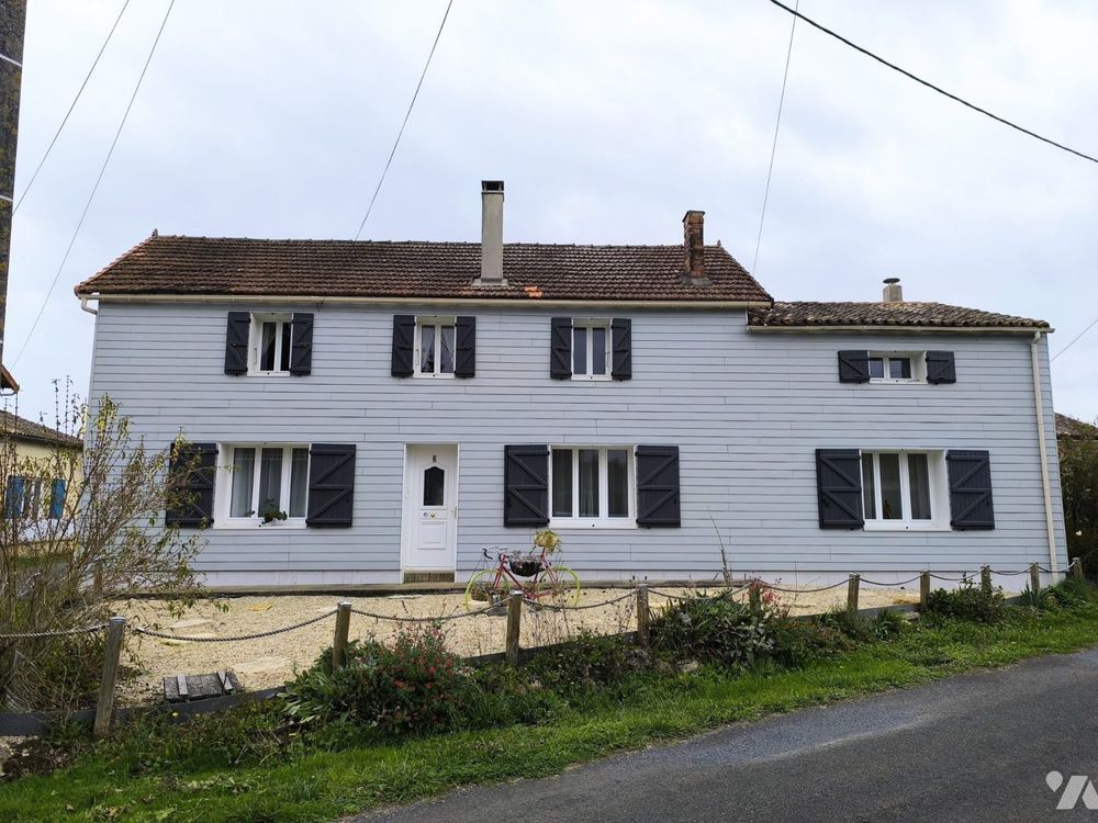 Vente Maison maison dans petit village des Deux Sèvres Caunay