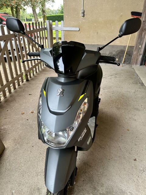 Scooter PEUGEOT 2022 occasion Saint-Jean-sur-Veyle 01290