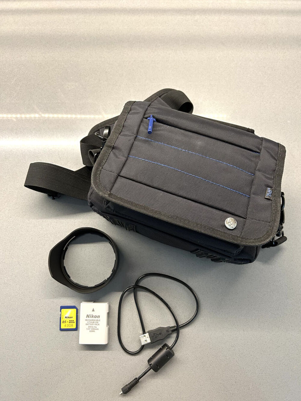 2 objectifs, 1 camera + accessoires - Pack int&eacute;gral &eacute;quipeme Photos/Video/TV