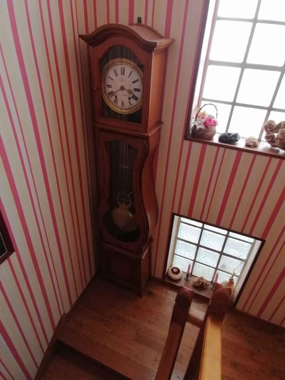 HORLOGE COMTOISE Meubles