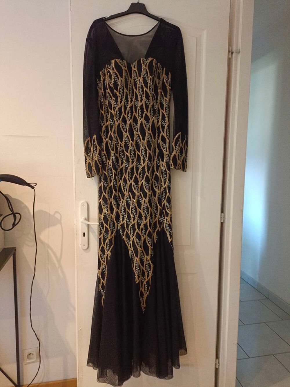 robes de soir&eacute;e Vêtements