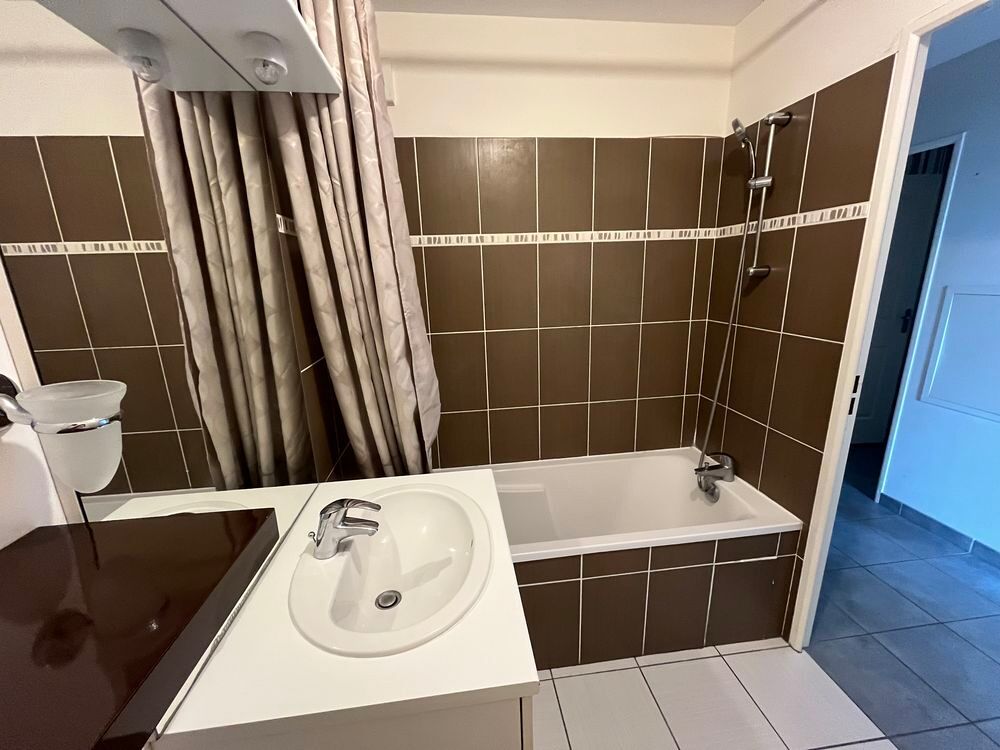 Vente Appartement Appartement 3 pièces 62 m² SAINT BENOIT Saint-benoît