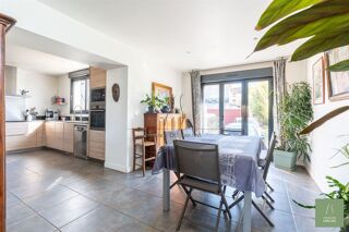  Maison � vendre 10 pi�ces 220 m�