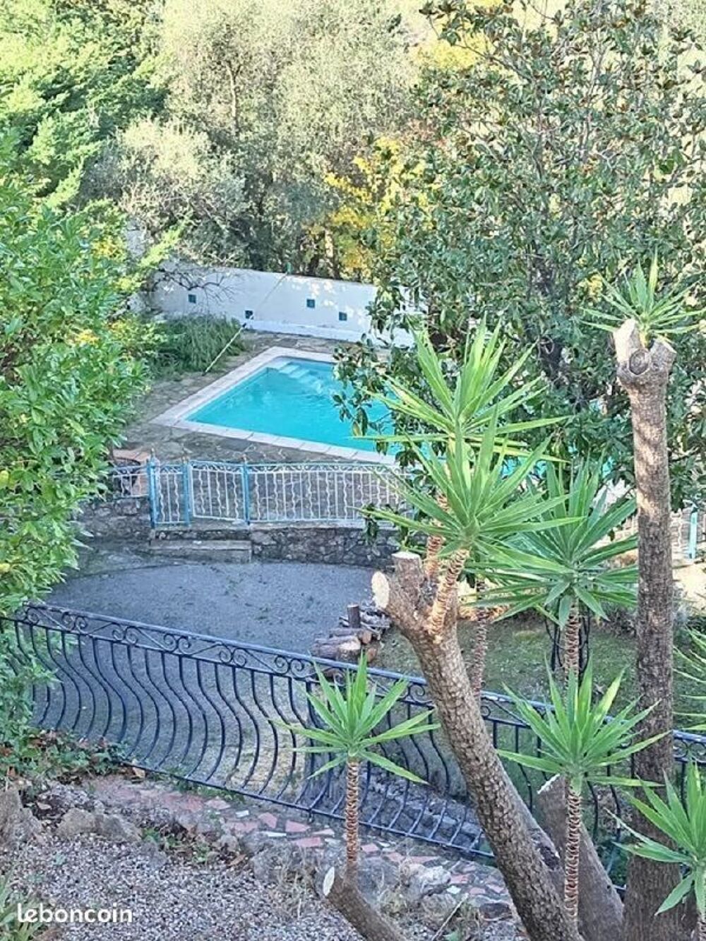 Vente Villa Maison d'architecte sur les hauteurs de GRASSE avec piscine Grasse