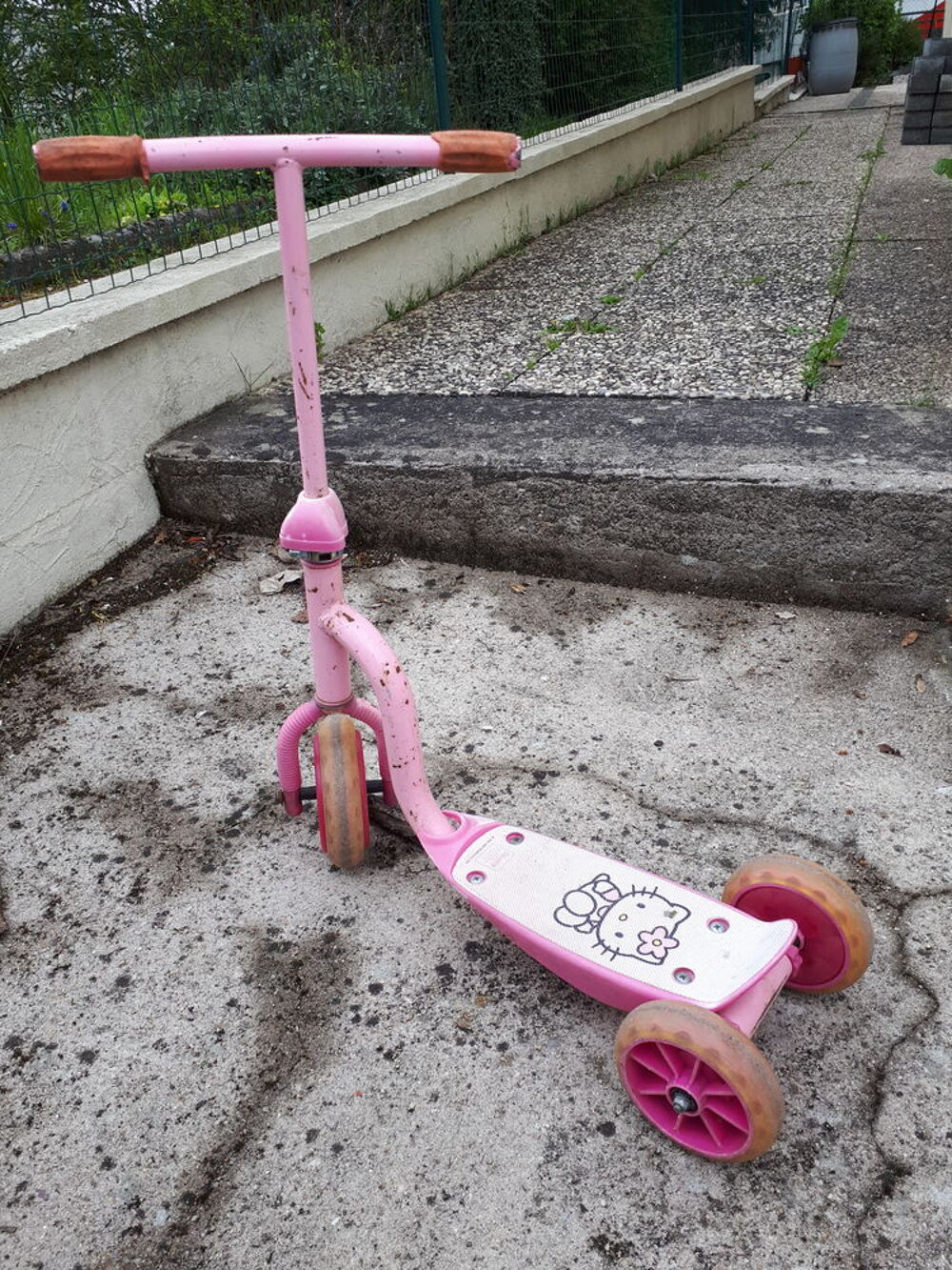 trottinette enfant rose Jeux / jouets