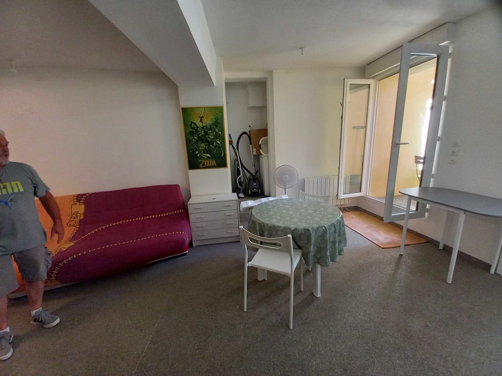 Location Appartement meublé 34 rue Faventines Valence 26000. libre 1er Juillet 440€ + ch Valence