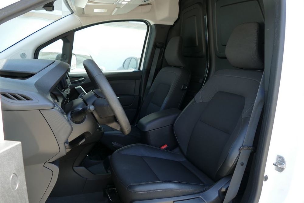 Kangoo KANGOO VAN TCE 100 GRAND CONFORT - 22 2022 occasion 13600 La Ciotat