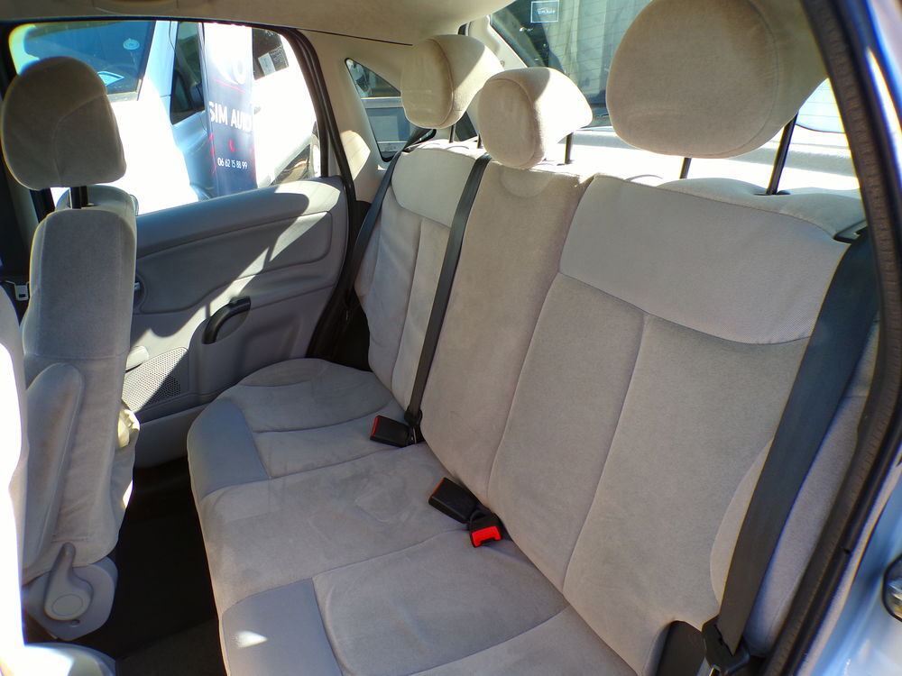 C3 1.4i Exclusive A 2002 occasion 42300 Roanne