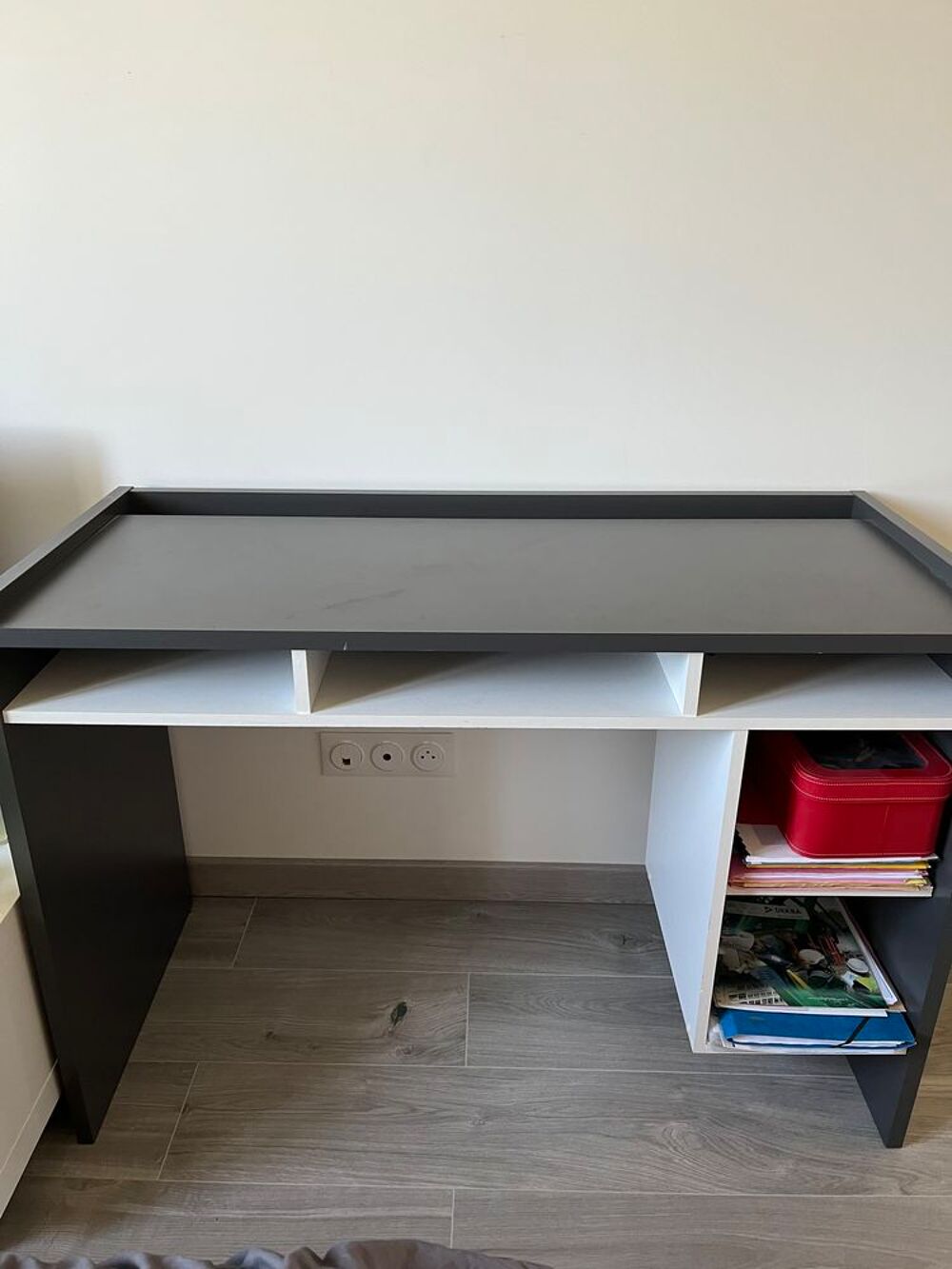 BUREAU EXCELLENT ETAT Meubles