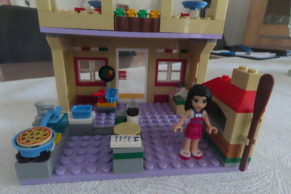 LEGO FRIENDS pizzeria Heartlake city Jeux / jouets