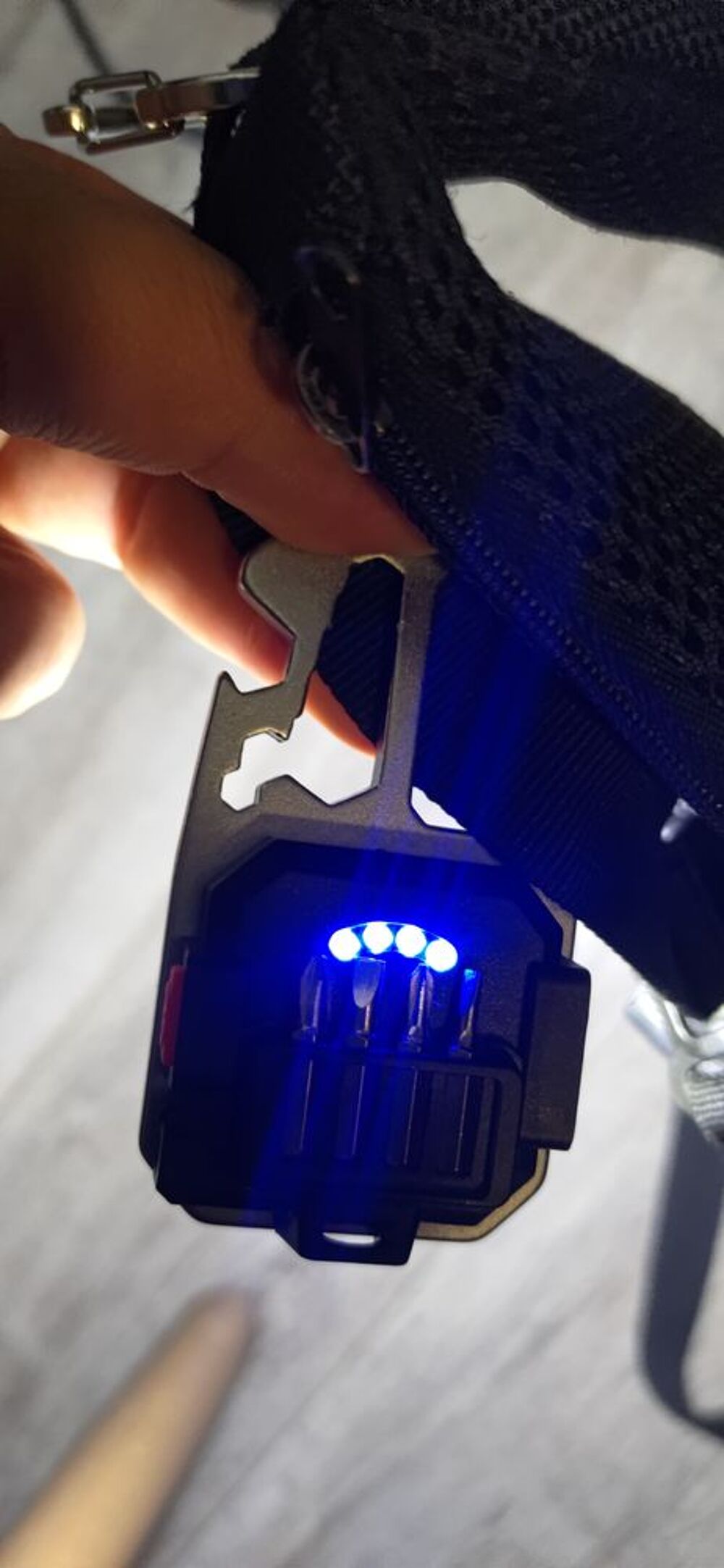 Mini lampe hyper puissante et pleins d'option Matériel informatique