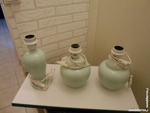 STOCK DE 6 PIEDS DE LAMPE EN FAIENCE VERT NEUF 4 Sens (89)