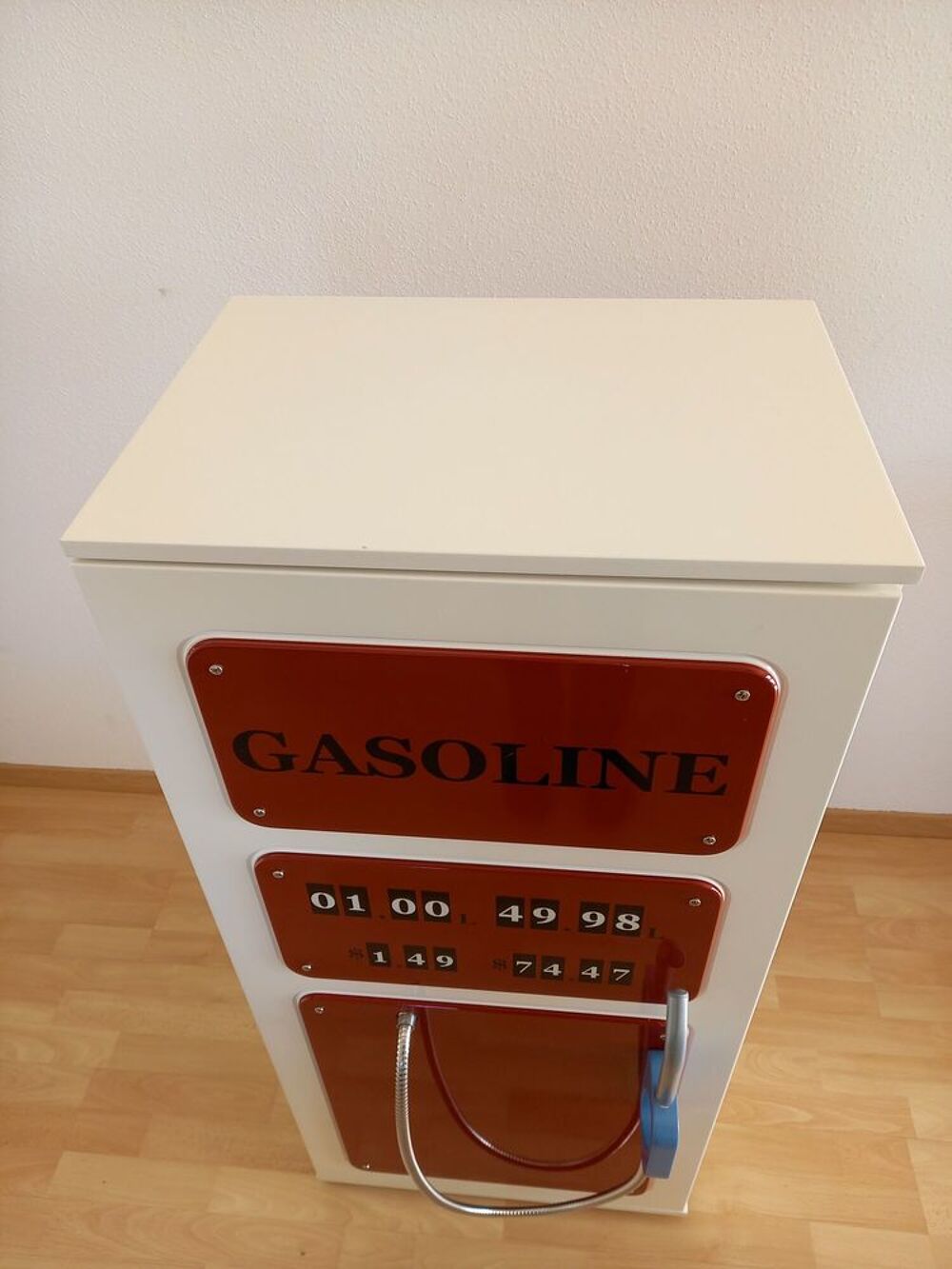 Lit voiture + sommier + matelas + armoire Mobilier enfants