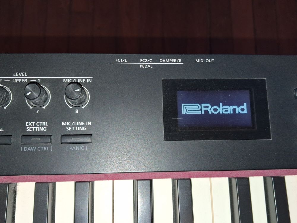 Clavier Roland RD88 avec stand pliable, pied de sc&egrave;ne, banc Instruments de musique