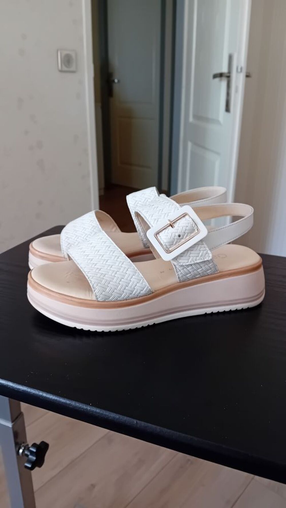 Nu pieds blanc marque GABOR Chaussures