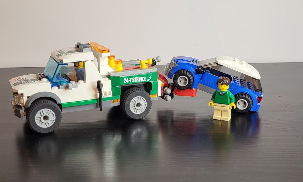 Lego city pick-up d&eacute;panneuse ref 60081 Jeux / jouets