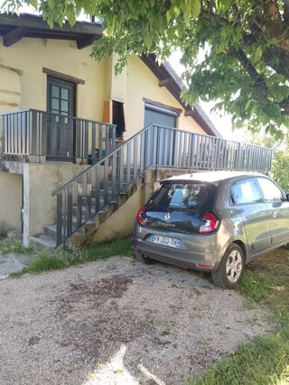  Appartement à louer 4 pièces 100 m²