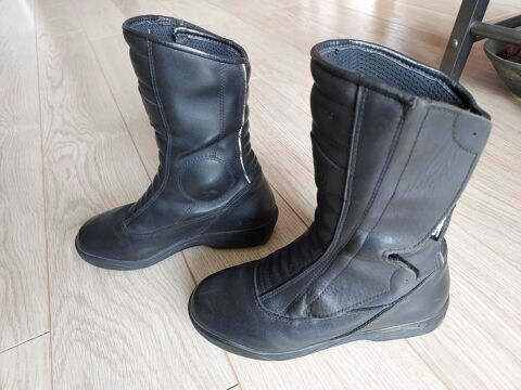 Botte moto femme 29 Pau (64)