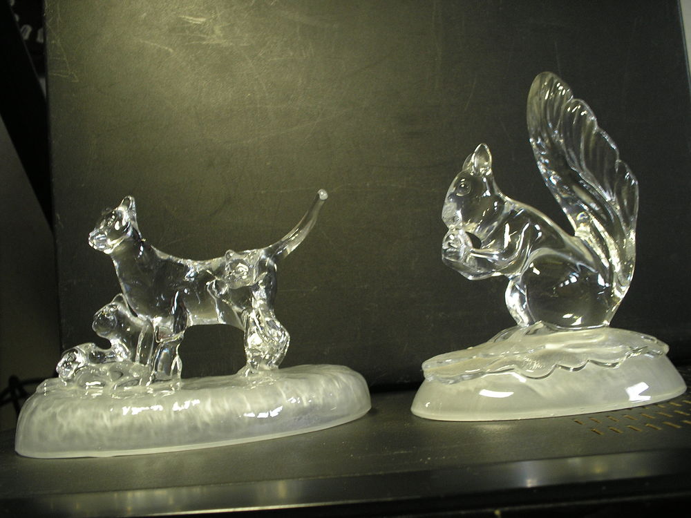 Chat et &eacute;cureuil en verre Décoration