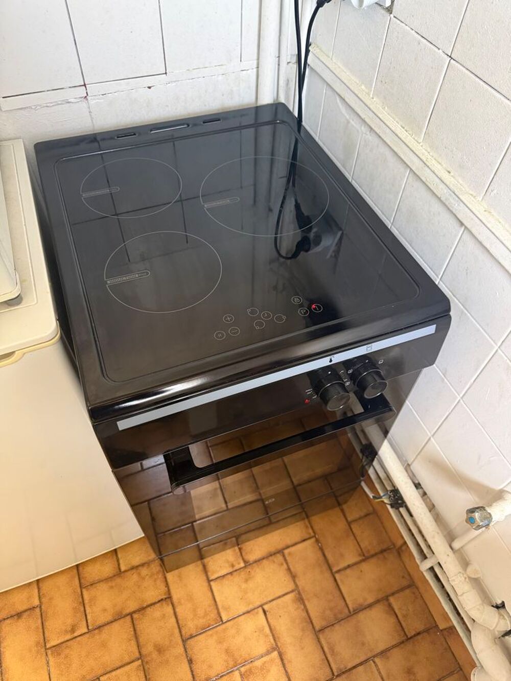 LOT ID&Eacute;AL POUR BIEN S'INSTALLER DANS UN NOUVEL APPARTEMENT Meubles