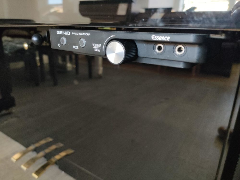 Occasion avec Silencieux piano droit Feurich 122 Universal noir laqu&eacute; Instruments de musique