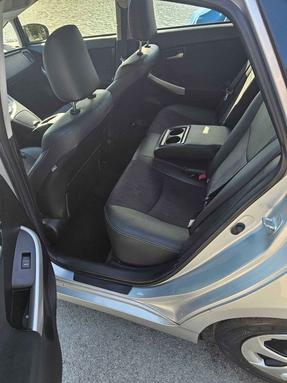 Prius 136h Lounge 15 2012 occasion 60100 Creil