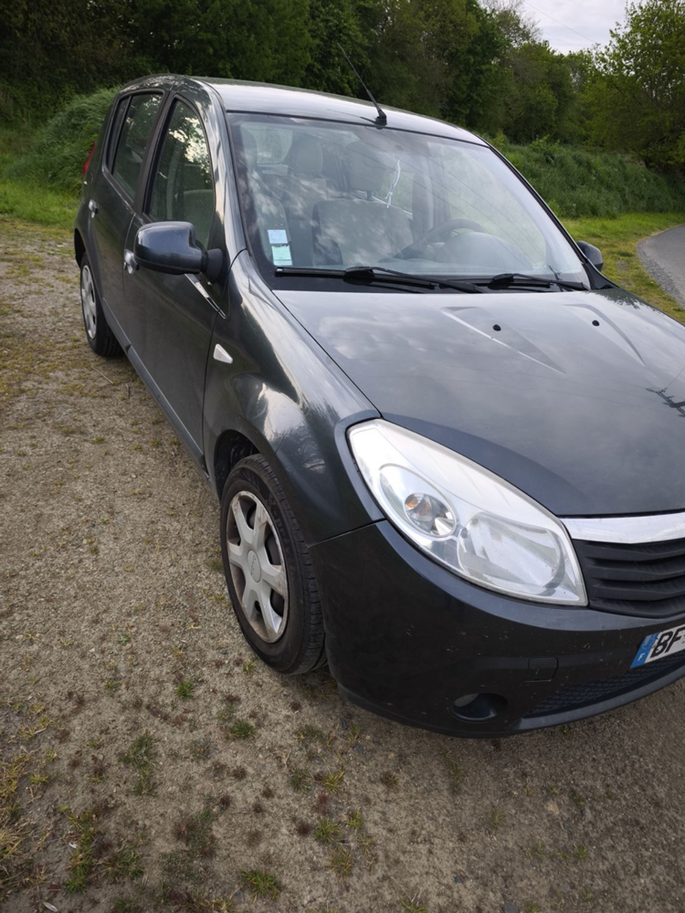 Sandero 1.5 dCi 85 eco2 Laur&eacute;ate 2010 occasion 22300 Lannion