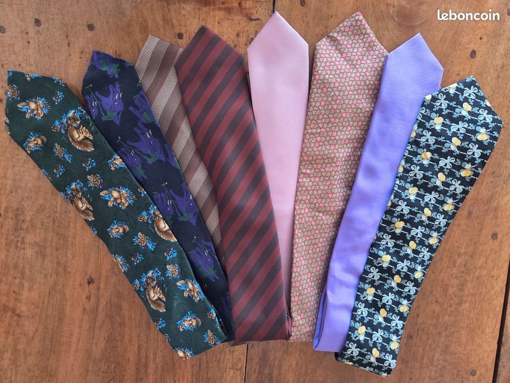 Cravates vintage en soie Vêtements
