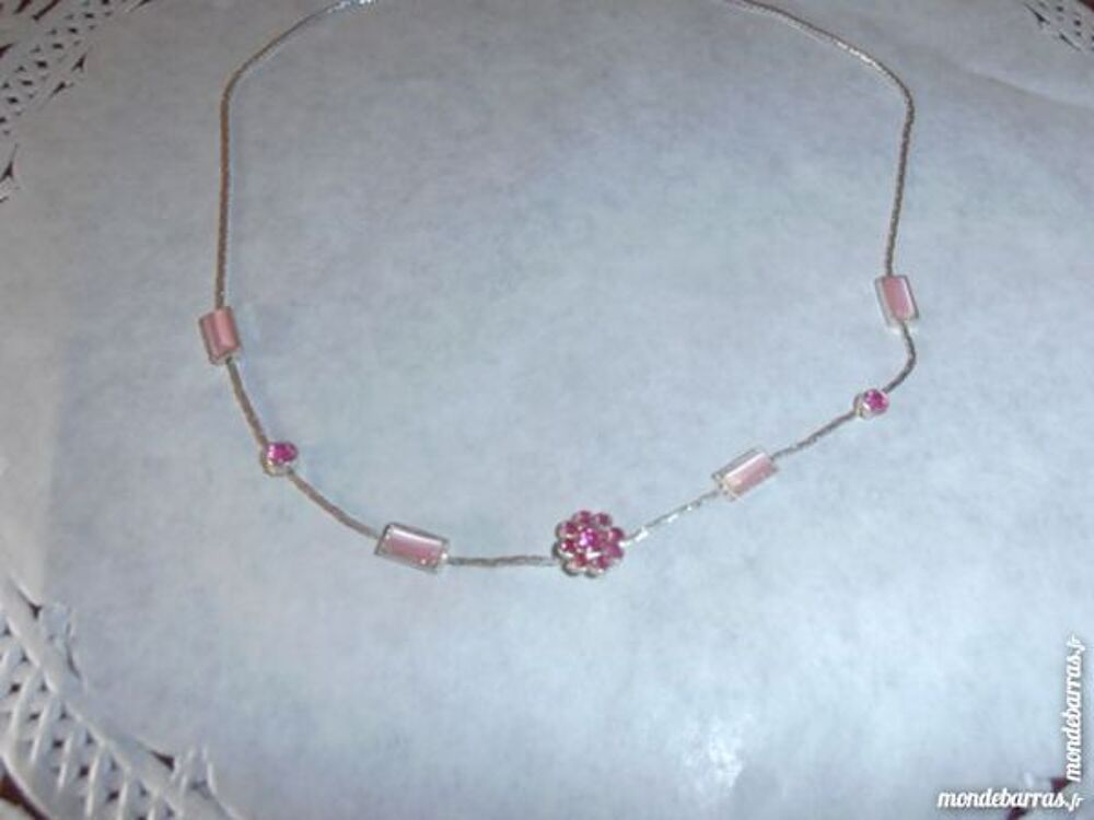 Ras de cou motifs roses (28b) Bijoux et montres
