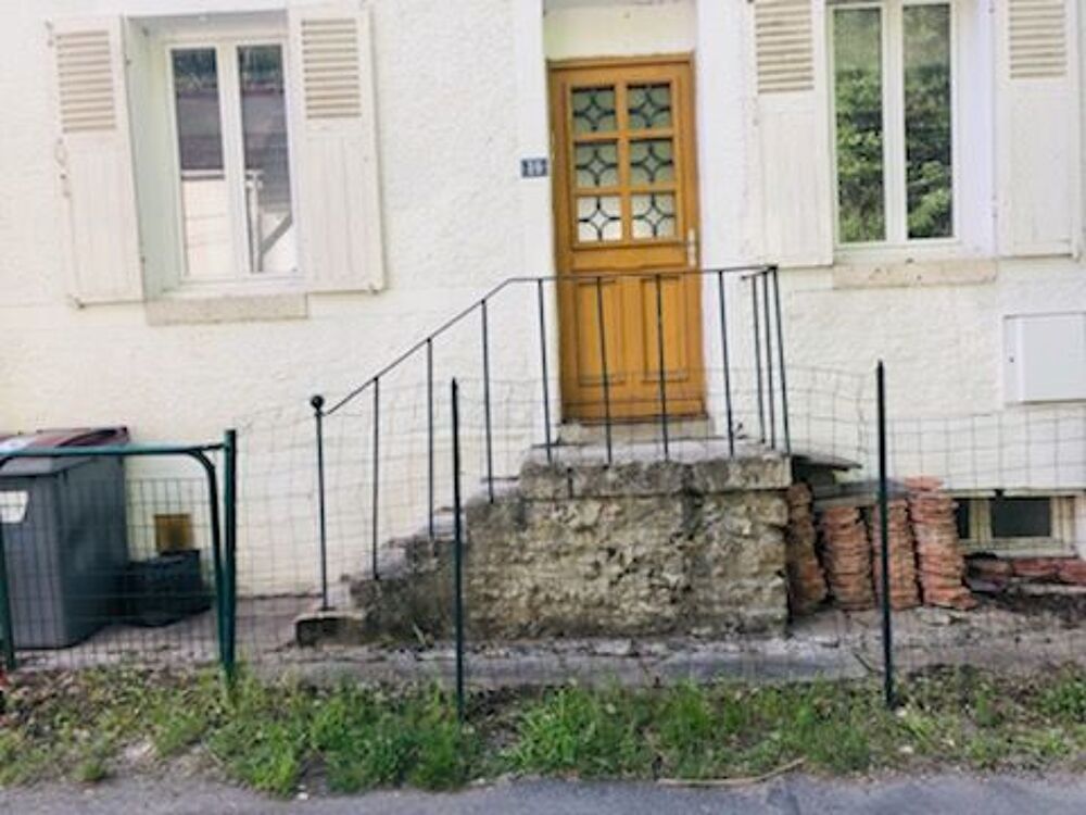 Location Maison Maison de ville Triplex   3/4 pièces loyer 890€ Château-landon