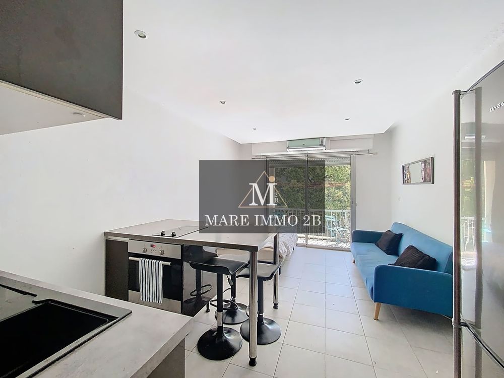 Vente Appartement Studio avec terrasse et parking en centre ville Calvi