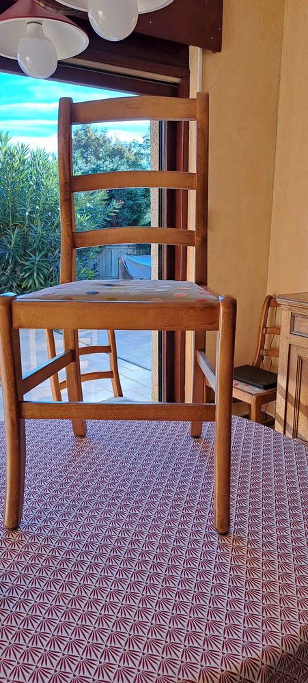 Chaises en chene clair massif Meubles