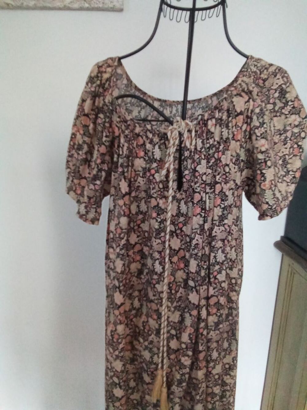 Robe &agrave; fleurs Vtements