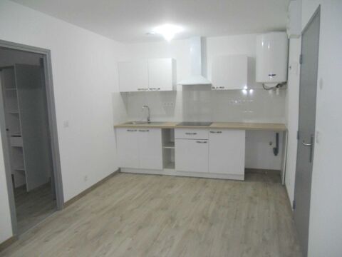  Appartement � louer 2 pi�ces 30 m� N�mes