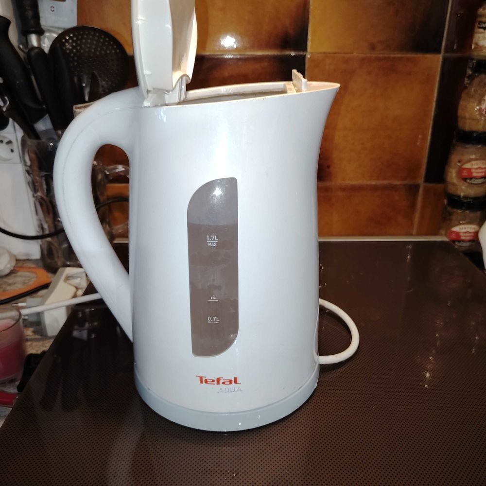 BOUILLOIRES Electroménager
