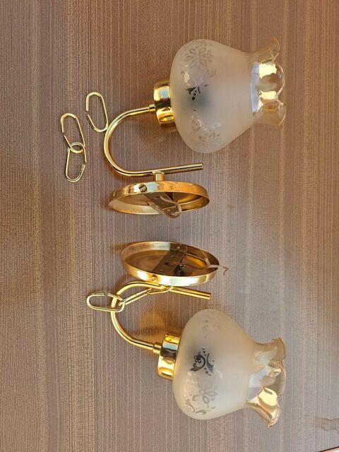 2 appliques neuves Perpignan (66)