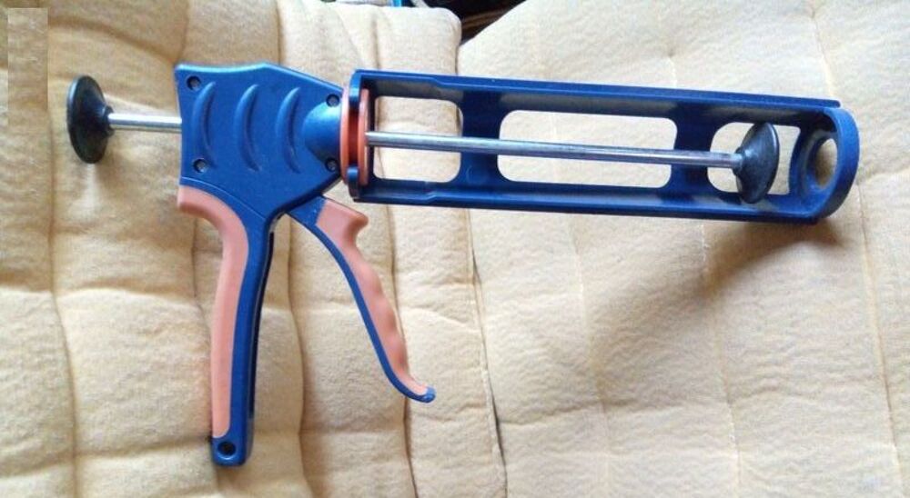 Pistolet &agrave; silicone Dexter Bricolage