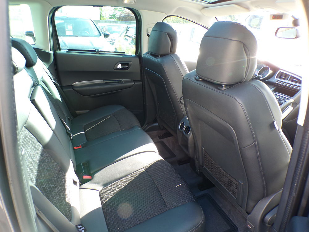 3008 1.6 BlueHDi 120ch S&S BVM6 Business 2015 occasion 42300 Roanne