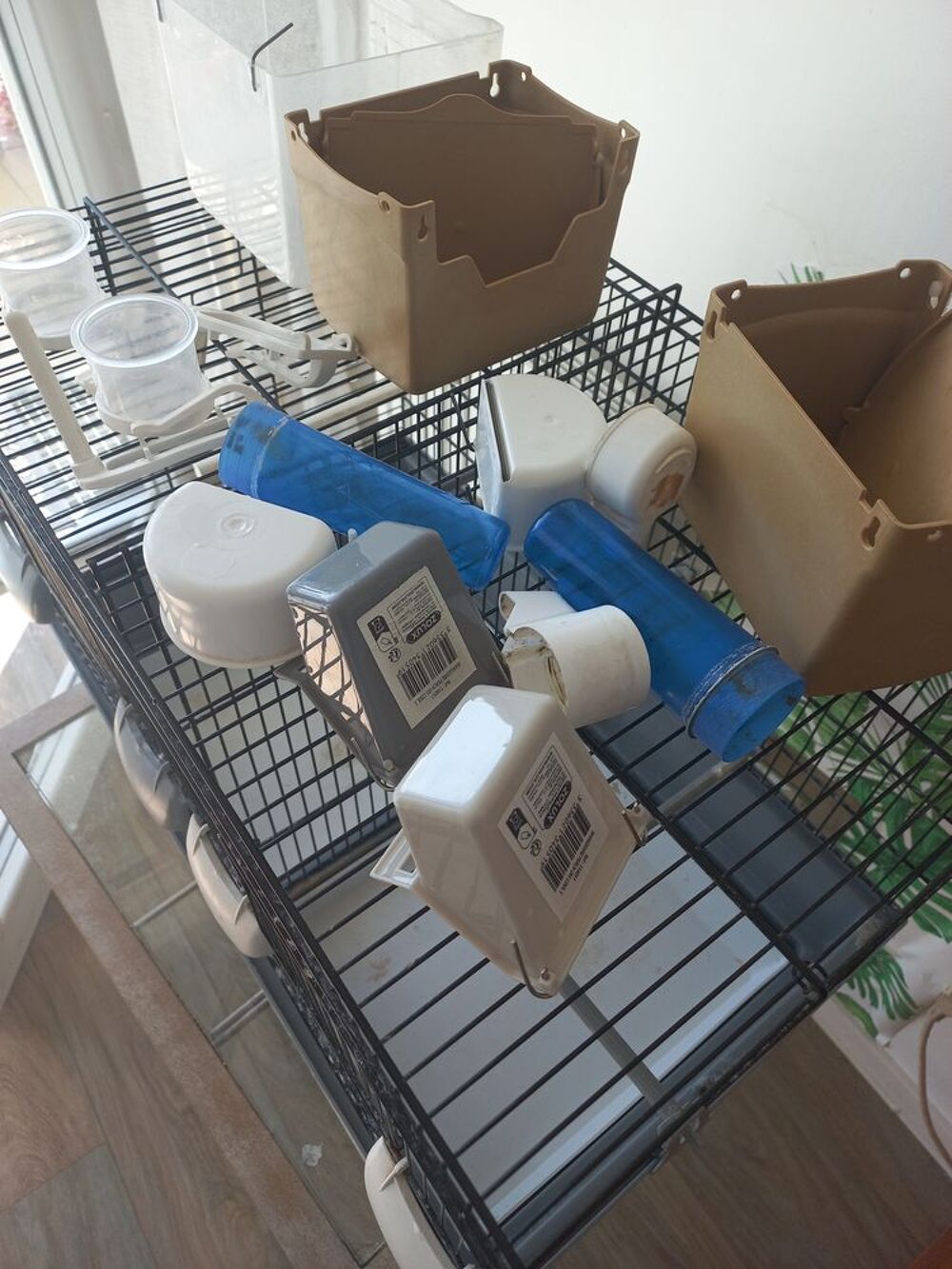   Cage d elevage  