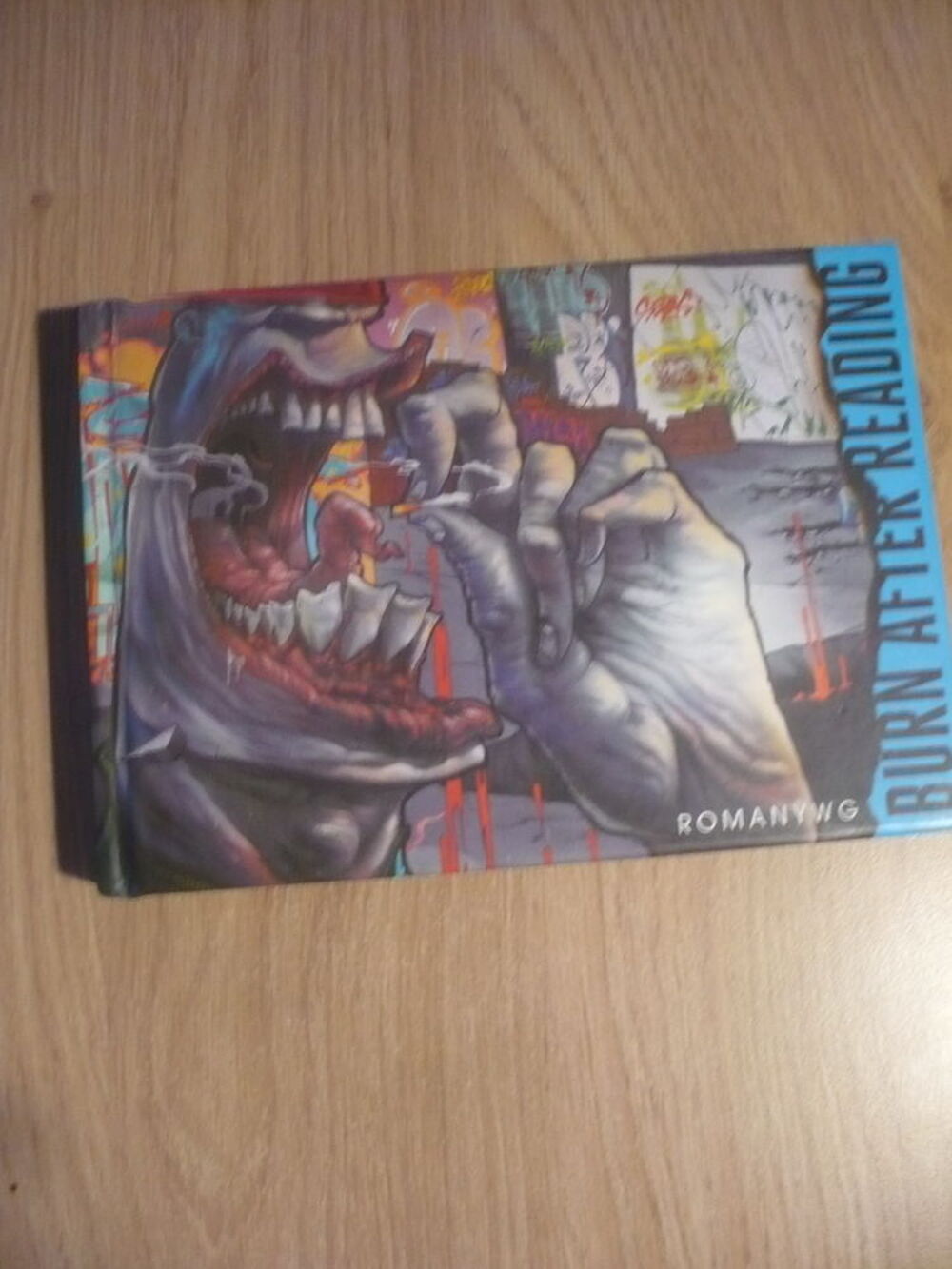 BURN AFTER READING by Romany WG - Editor Carpet Bombing Livres et BD