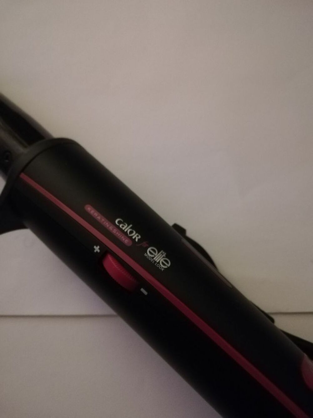 Brosse BABYLISS Airstyle 300. 
Lisseur Calor Electroménager