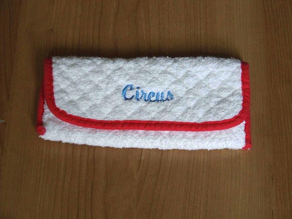 Petite pochette blanche, TBE Puériculture