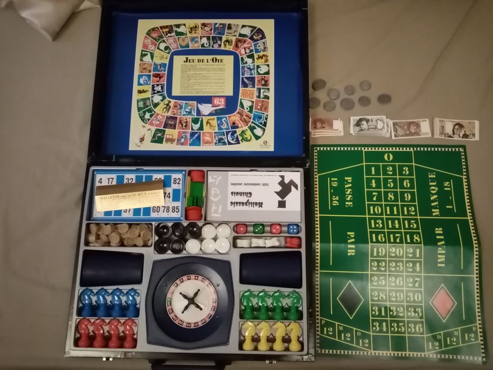 Valise de jeux de soci&eacute;t&eacute; Jeux / jouets