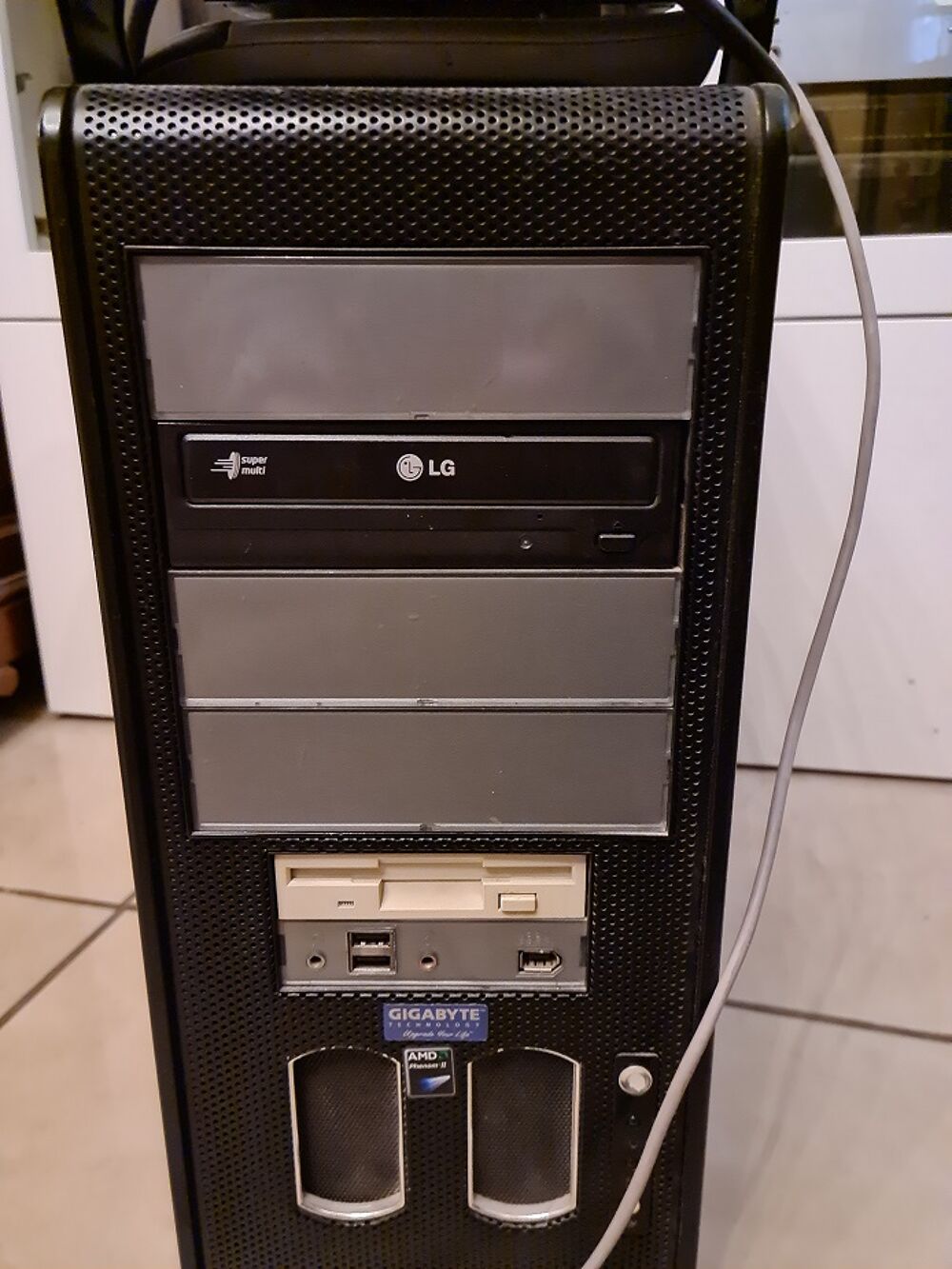 ordinateur tour Matériel informatique