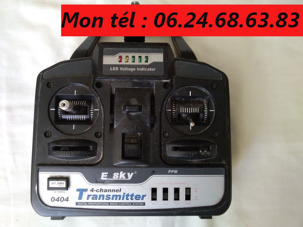 Lot de 2 JOYSTICKs Consoles et jeux vidéos