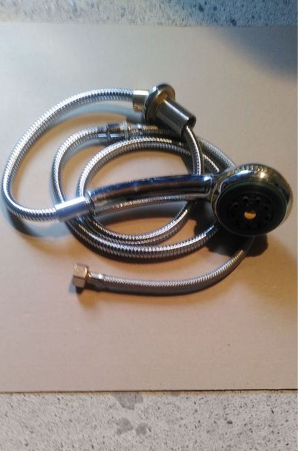 Mitigeur de douche 3 trous et son Pommeau de douche. Bricolage