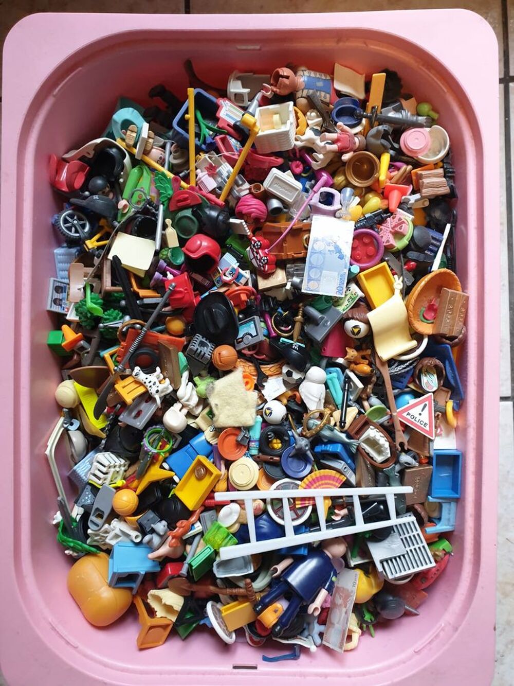 tr&egrave;s gros lot de Playmobil en vrac (environ 60 kg). Jeux / jouets